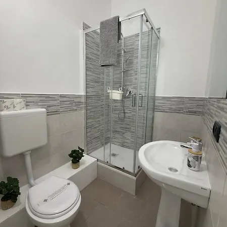 House Savoia Apartment Bari