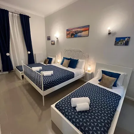 House Savoia Apartment *